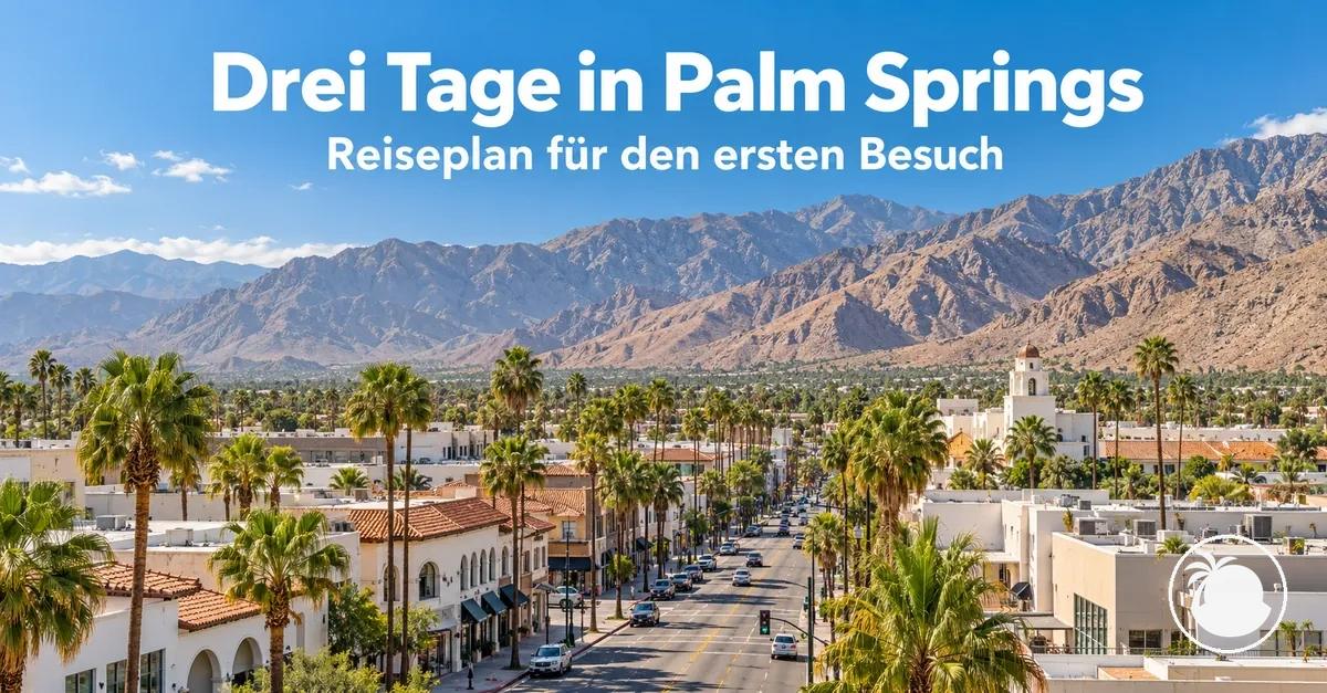 Innenstadt von Palm Springs und umliegende Wüstenberge