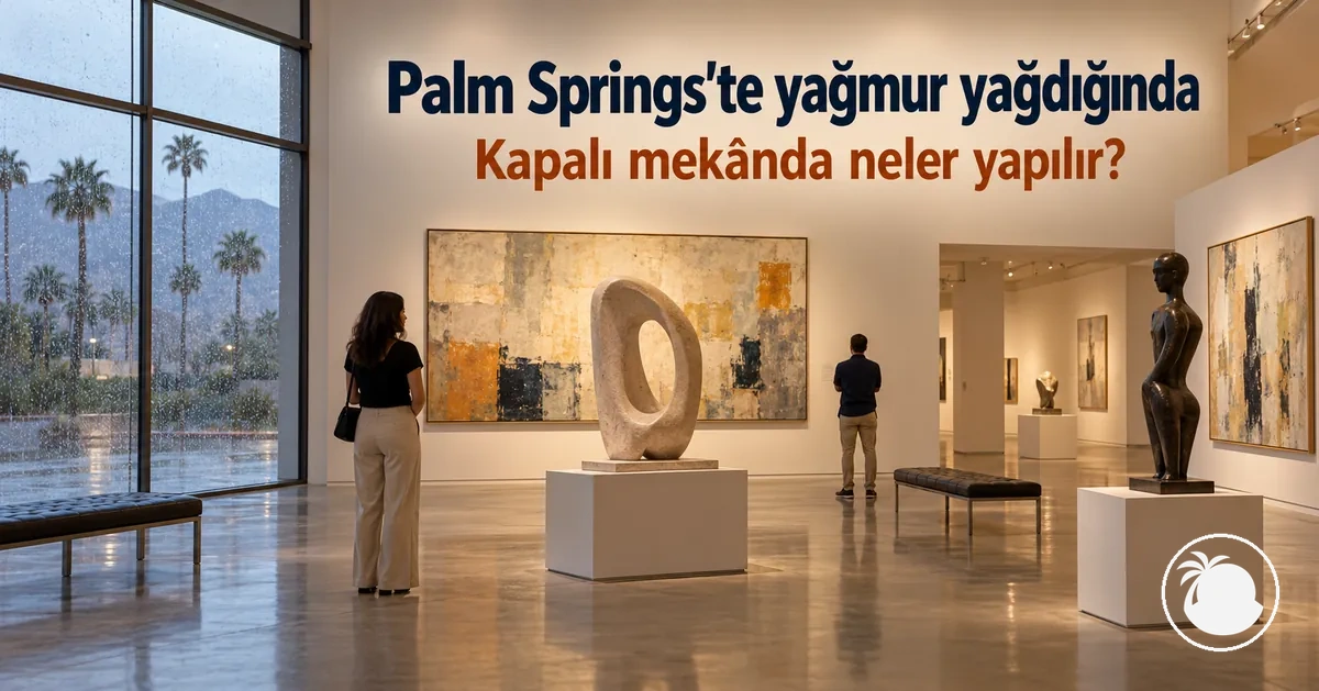 Palm Springs'te bir müzenin iç mekânındaki sergiler